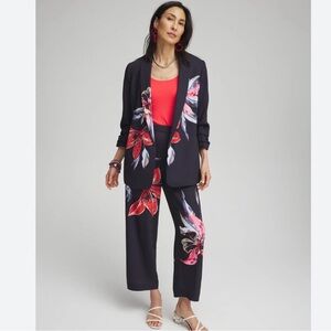 NWT Chicos Floral Soft Floral Cropped Pant Size 2.5/14